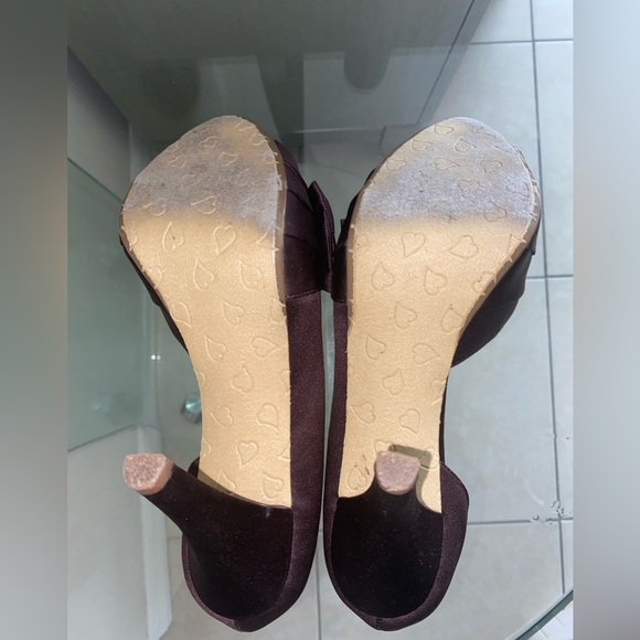 Plum bridesmaids heels - Picture 2 of 4